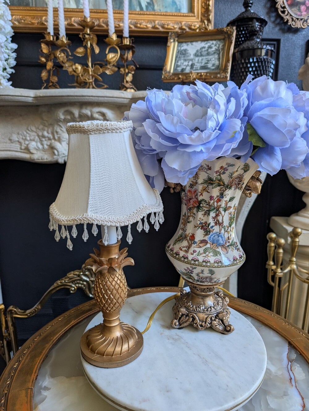 Mini Vintage Pineapple gold table lamp w/ white beaded shade 13" X 6"